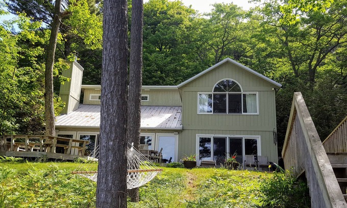 Shelby Cottage | Stunning Lake Michigan Views with Pool and Breakfast Options