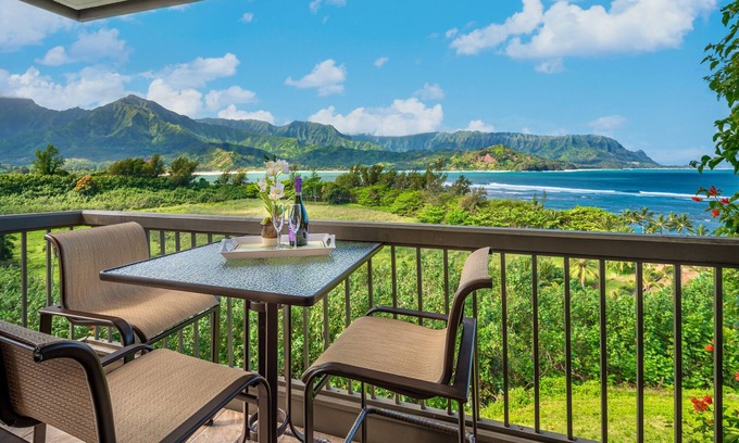Princeville Condo | Unforgettable Views of Hanalei Bay with Premier Amenities