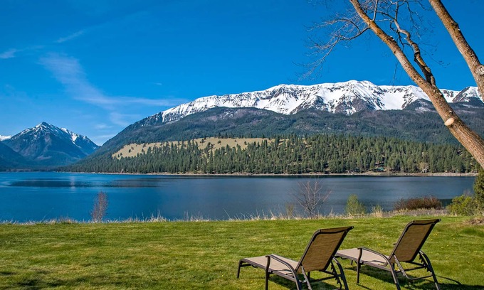 Joseph House | Unforgettable Wallowa Lake Views with Cozy Fireplace & Yard