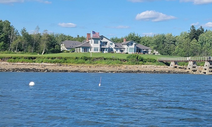 Sedgwick House | Ultimate Waterfront Escape on Eggemoggin Reach with Pool