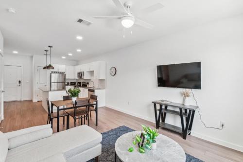 Austin Apartment | Spectra Parks 7310, Stunning Austin Oasis