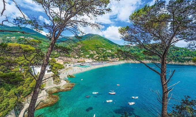 Borgo Antico Apartment | Relaxing Apartment with Ocean View and Pet-Friendly Amenities