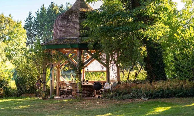 Muritz House | Experience Idyllic Lake View Accommodations with Breakfast
