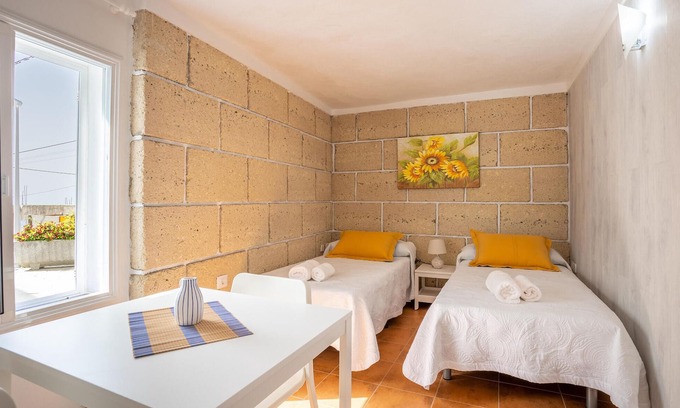 Fasnia House | Unwind Together in a Cozy Vacation Home with Spa Amenities