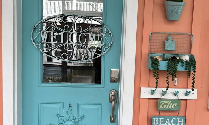 Port St. Joe Cottage | Pelican Point: Beachy Cottage with Pool & Ocean Views