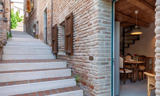 Mondolfo Apartment | Spend your vacation in this cozy apartment in Modolfo.