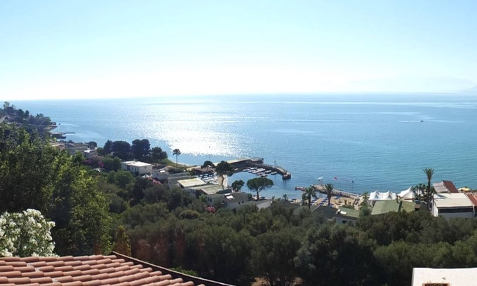 Santa Flavia Villa | Experience Relaxation at Il Campanile in Sperlinga