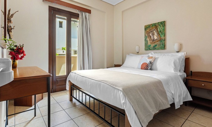 Spetses Apartment | Spetses Center Comfy Apartment 1