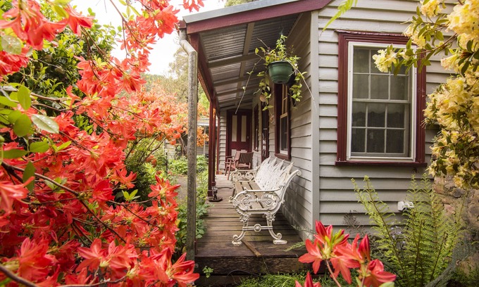 Walhalla Cottage | Discover Spetts Cottage: A Guest Favorite with Family Amenities