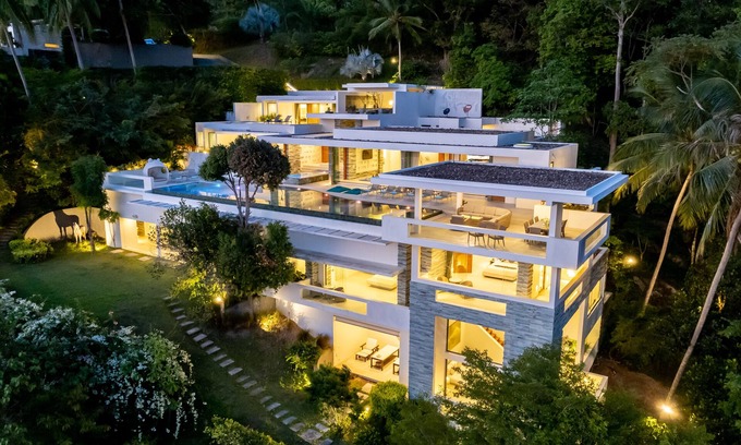 Maret Villa | Indulge in Five-Star Luxury at Spice Villa with Ocean Views