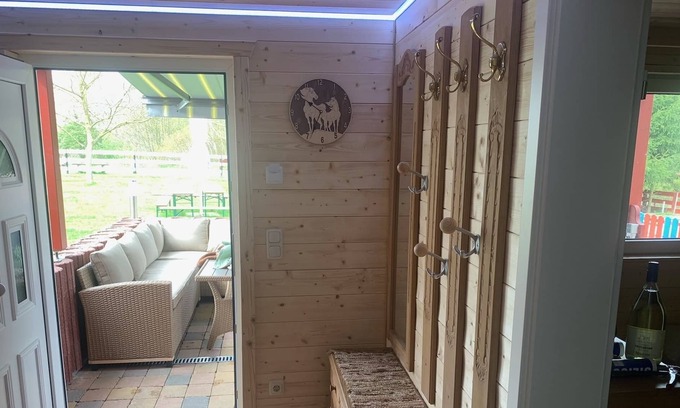 Altotting House | Spielburg holiday home, 50sqm, whirlpool, terrace with a view