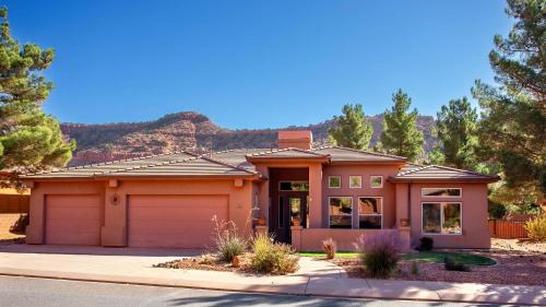 Kanab House | Spirit of the Rock Large Vacation Home in Kanab