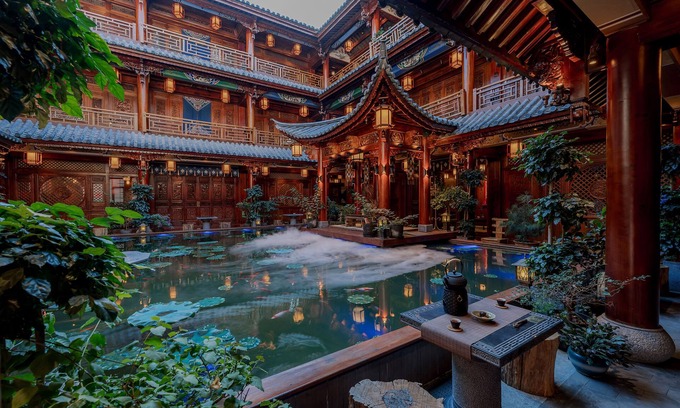 Xiaguan Hotel | Spirited Silky Inn