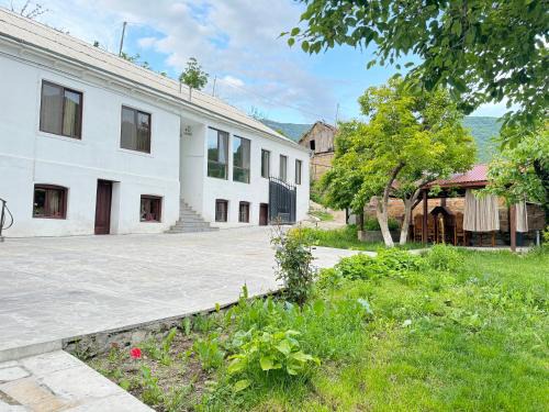Ijevan House | Oceanfront Retreat at Spitak Tun with Pool & Breakfast