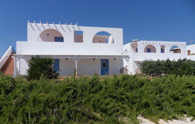 Antiparos Apartment | Guest Rated 10/10 at Spiti Sto Isogeio - Family Friendly Stay