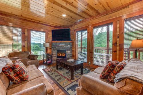 Pigeon Forge House | Splash Mountain Lodge By Avada Properties