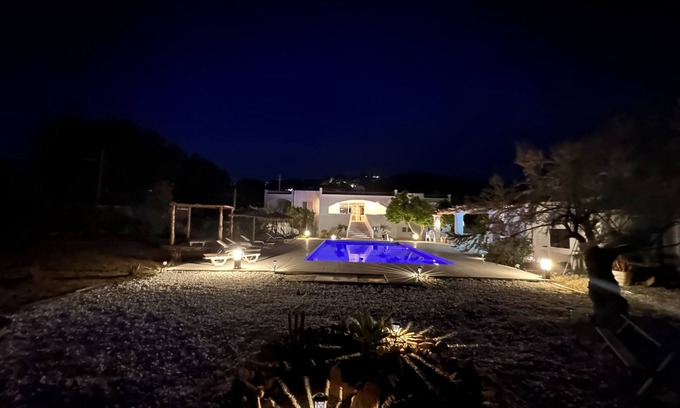 Sant Josep de sa Talaia Villa | Beautiful Sea View Villa with Pool and Oceanfront Amenities