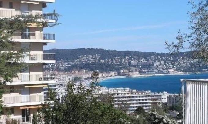 Fabron Apartment | Elegant Heritage Apartment with Ocean View and Spa