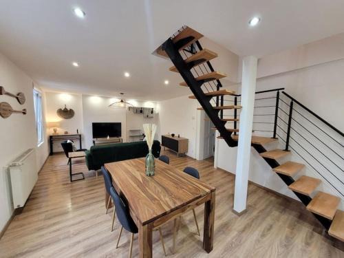 Saint-Dizier Apartment | Elegantly Designed Splendide Duplex - Rated 9.3/10