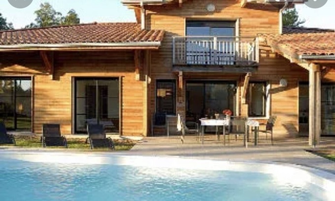 Messanges Villa | Beautiful Villa with Heated Pool, Beach & Forest Access