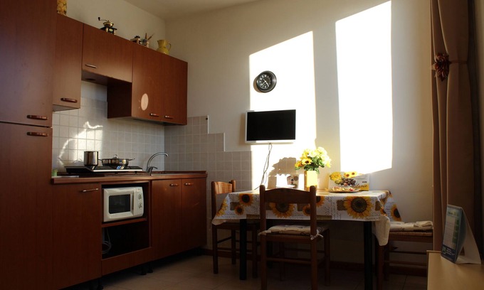 Pisa House | Convenient Apartment Steps from Cisanello Hospital