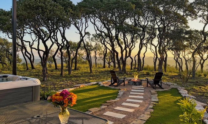 Wimberley House | Discover Secluded Luxury at Splendor in the Hills