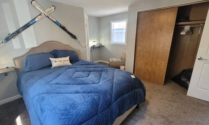Thorpe Westwood House | Secluded Spokane Chalet: Ideal Retreat for Families & Pets