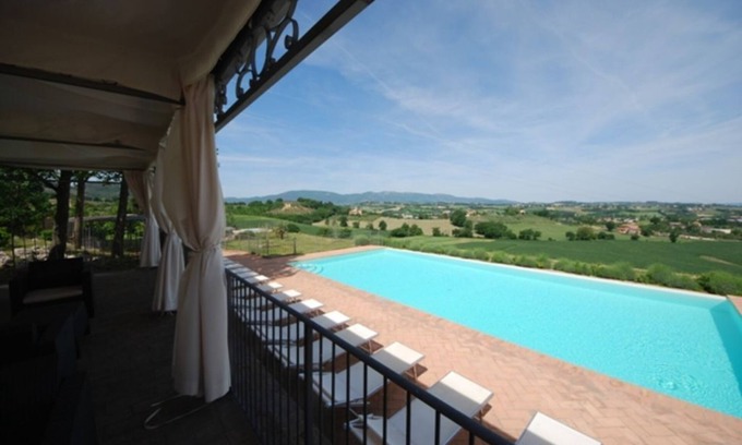 Spoleto Apartment | Spoleto By The Pool: Breathtaking Views & Top Amenities