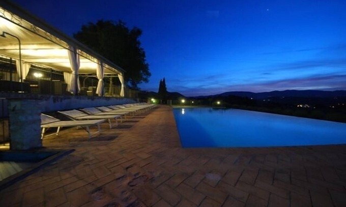 Spoleto Apartment | Discover Spoleto By The Pool: Scenic Views & Relaxing Amenities