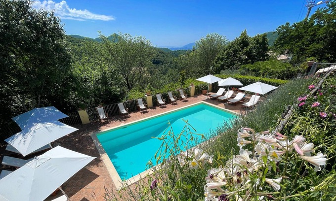 Strettura Apartment | Relaxing Getaway: Spoleto Splash with Pool & Kitchen Access