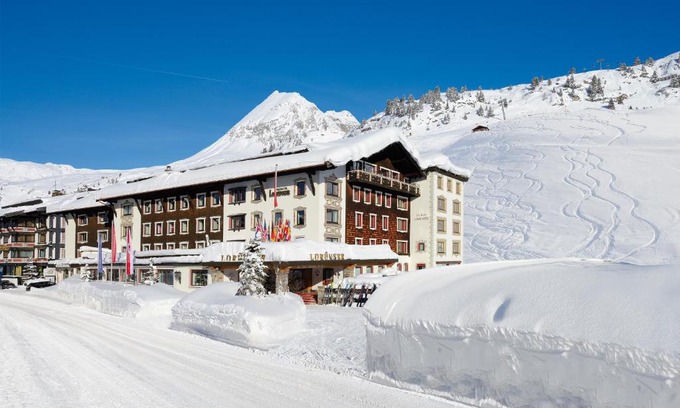 Zuers Hotel | Exclusive Stay at Sporthotel Lorünser - 5 Star Bliss Awaits