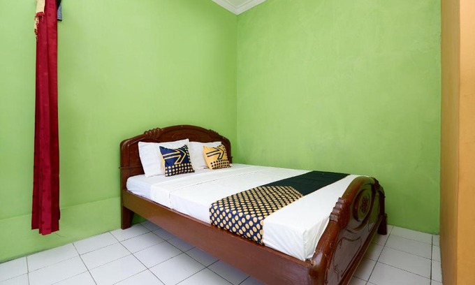 Purbalingga Hotel | Budget-Friendly Homestay Flamboyan: Child Friendly Retreat