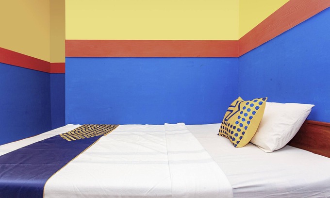 Cilacap Hotel | Cozy Hotel Damai: Family-Friendly with Breakfast Included