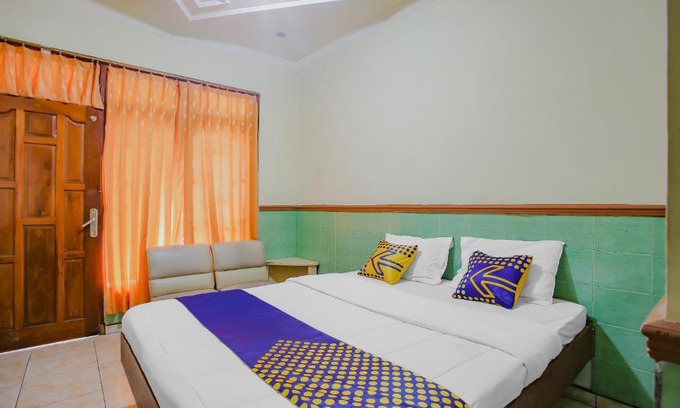 Ambarawa Hotel | Budget-Friendly Spot On 90092 Dewi Safitri Hotel