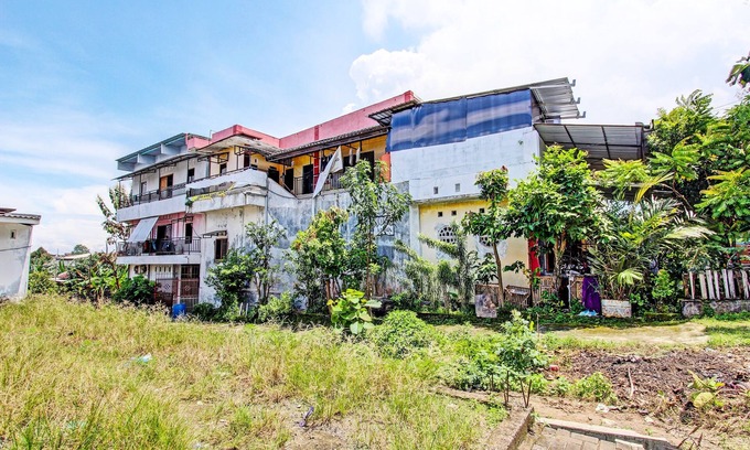 Pemalang Hotel | Budget-Friendly Stay at SPOT ON 92156 Adinda Kost
