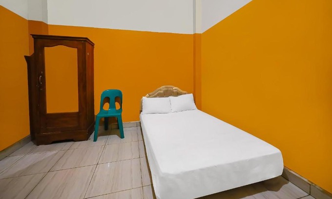 Parepare Hotel | Budget-Friendly Stay at SPOT ON 92362 Pondokan Tali Super