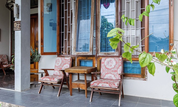 Prabumulih Hotel | Delta Bnb Residence: Family-Friendly Stay with Breakfast
