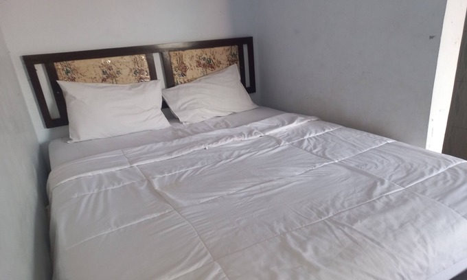 Purwokerto Hotel | Budget-Friendly Stay at SPOT ON 93557 Juan Kostel 2