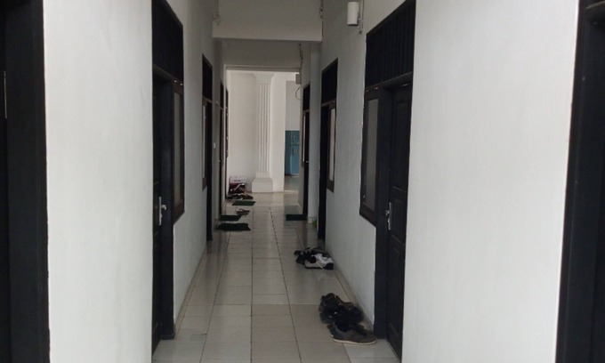 Ragunan Hotel | Budget-Friendly Stay at OYO 93722 Shannhay Guest House