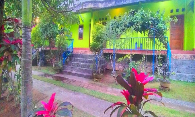 Wonosari Hotel | SPOT ON 94110 Endj Walet Samodra