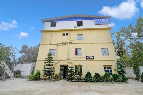 Uluberiya Hotel | Exceptional Stay at OYO Flagship Dm2 Resort - Family Friendly