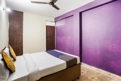 New Delhi Hotel | Budget-Friendly Hotel Harry's 1 Near Select Citywalk Mall
