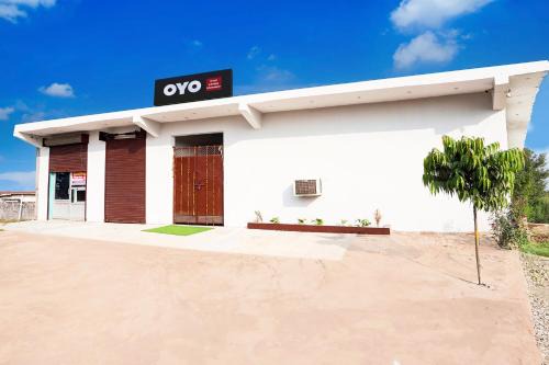 Ghatampur Hotel | SPOT ON Hotel Lakshya Ghatampur