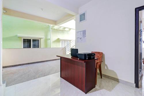 Narasapura Hotel | Welcoming SPOT ON Hotel P Raju: Family & Pet-Friendly Stay