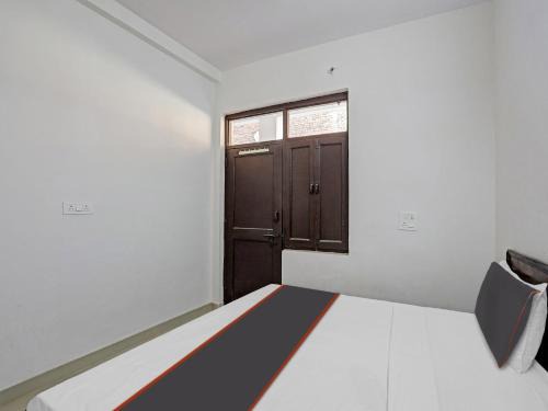 Noida Hotel | Budget-Friendly Stay at SPOT ON Mt White House for Families