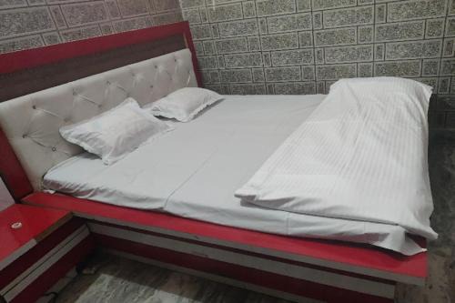 Jhajjar Hotel | Budget-Friendly Stay at SPOT ON Neelkamal with Breakfast