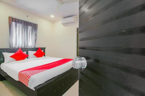 Hyderabad Hotel | Budget-Friendly Pnd Complex with Family and Accessibility Perks