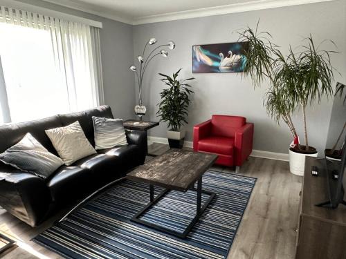 East Kildonan Apartment | Immaculate 2 Bedroom Suite in Winnipeg - Rated 9.5/10