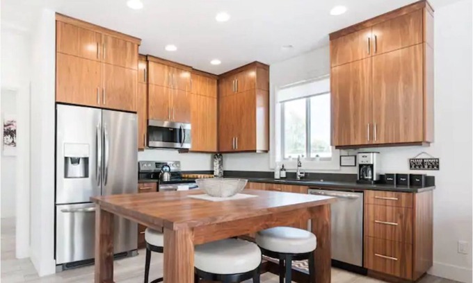 Mississippi District House | Immaculate Modern Retreat Near Top Shops and Eateries