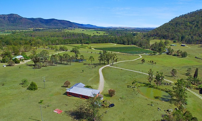 Broke House | Serene Valley Views with Sunsets and Wine Await You